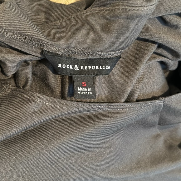 Rock & Republic Top - Picture 6 of 6
